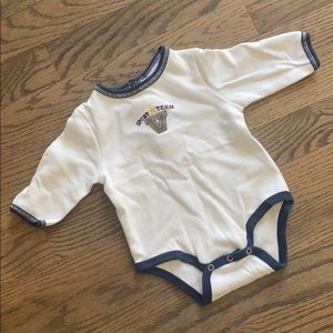 Euc Vitamins Baby onsie long sleeve